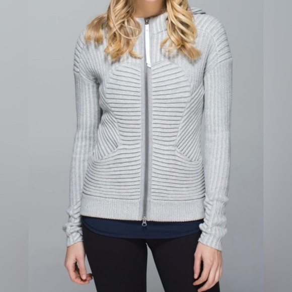 lululemon athletica Tops - Lululemon Embrace Hoodie * Knit  Large (10/12) EUC